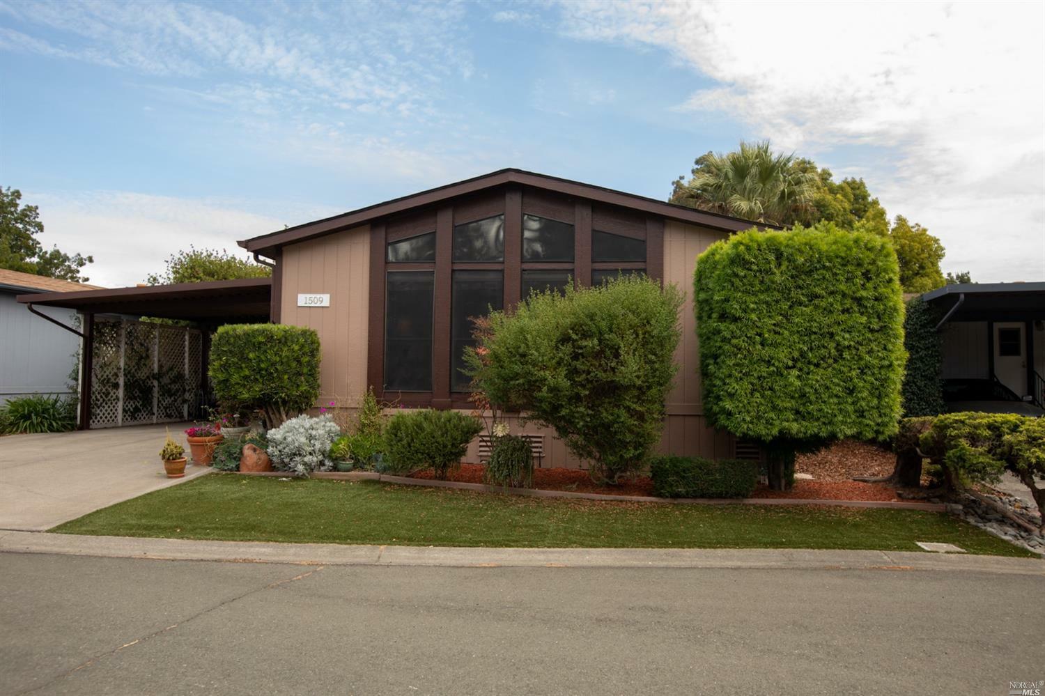 Property Photo:  1509 Florence Way  CA 94954 