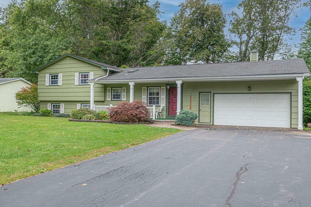 Property Photo:  33 Brian Drive  NY 14624 