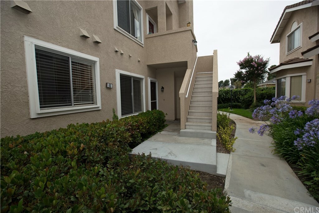 Property Photo:  65 Goldenrod  CA 92614 