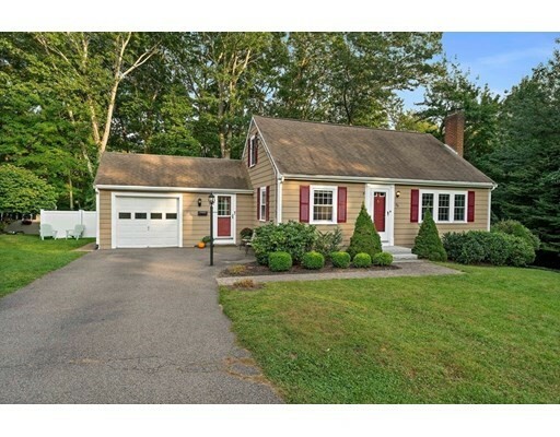 Property Photo:  86 Cottage Ln  MA 02188 