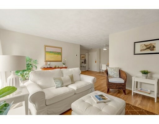 Property Photo:  245 Lafayette St 2B  MA 01970 