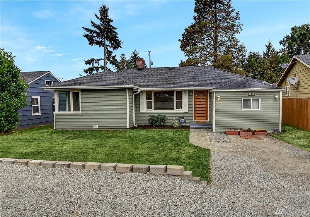 Property Photo: 11015 Woodley Ave S WA 98178