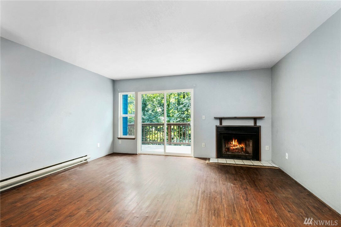 Property Photo: 500 N National Ave 26 WA 98312