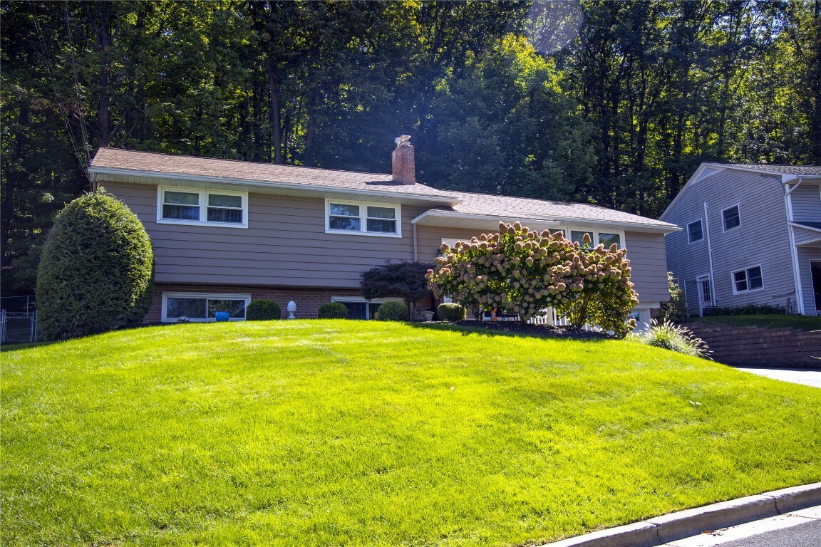 Property Photo:  924 Chestnut Lane  NY 13850 