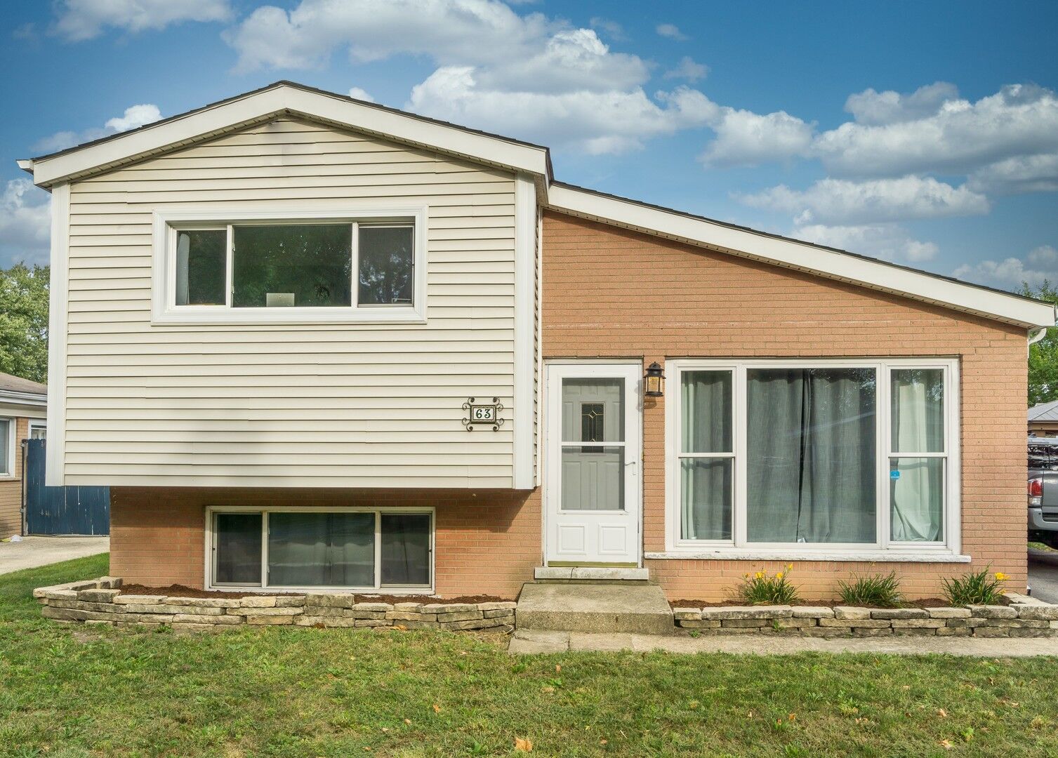 Property Photo:  63 S Main Street  IL 60137 