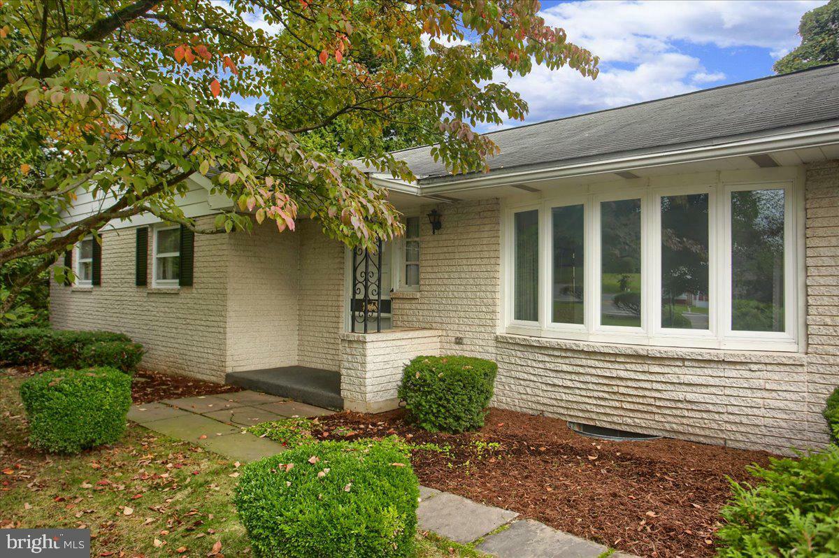 Property Photo:  174 Creek Road  PA 17074 