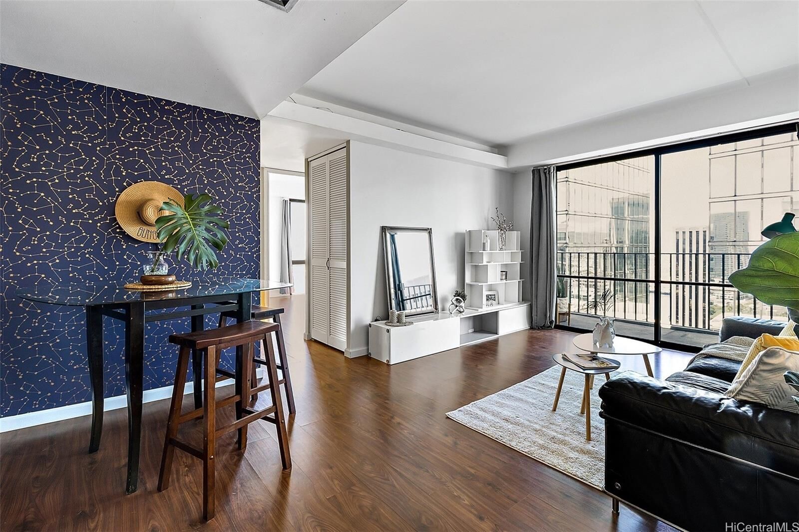 Property Photo:  225 Queen Street 26A  HI 96813 