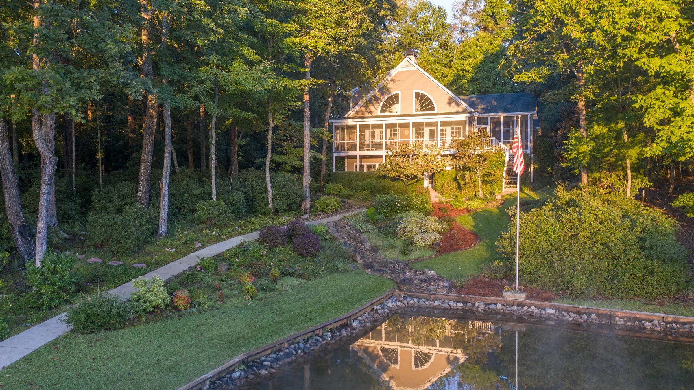 Property Photo: 1360 Granite Drive GA 30642