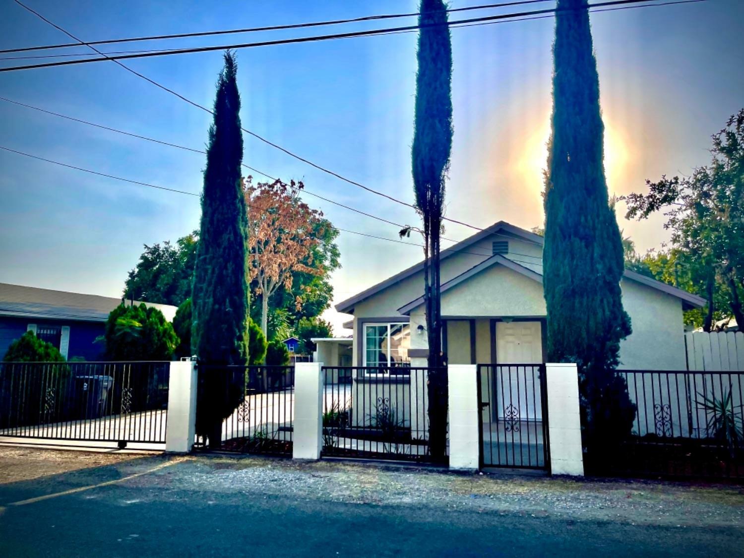 1717 Sunset Avenue  Stockton CA 95205 photo