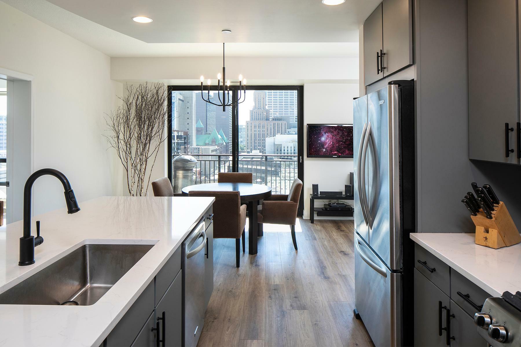 Property Photo: 100 3rd Avenue S 1206 MN 55401