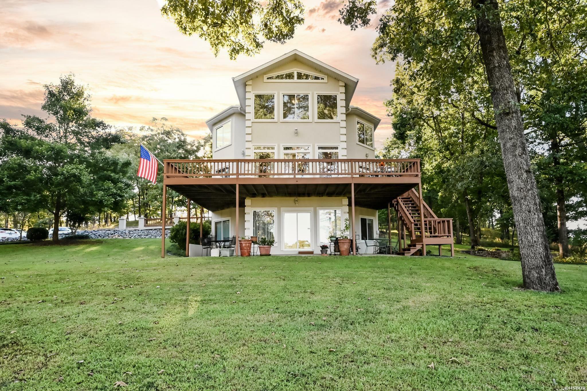 Property Photo:  114 Winchester Point  AR 71913 