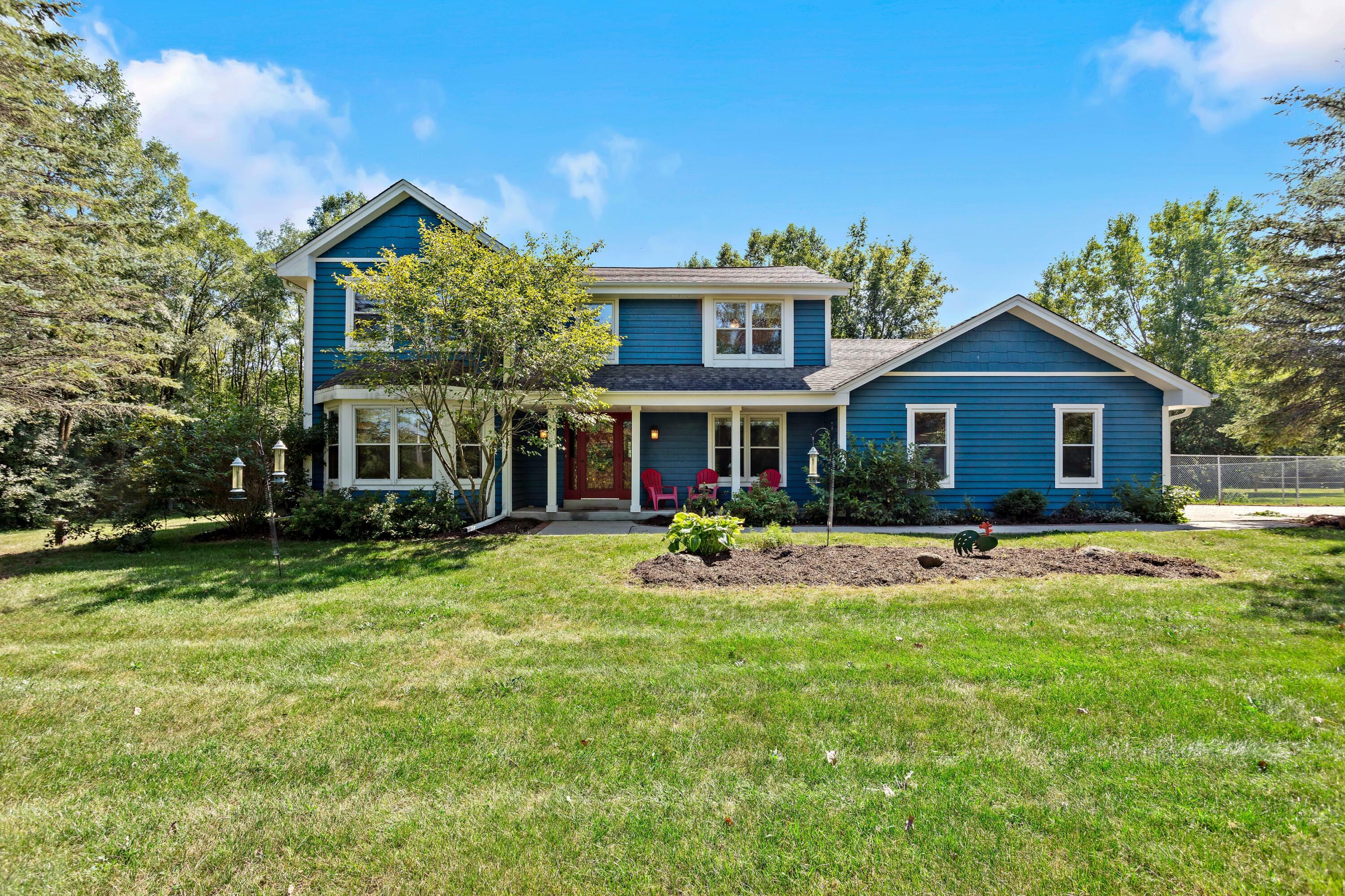 8549 W Highland Rd  Mequon WI 53097 photo