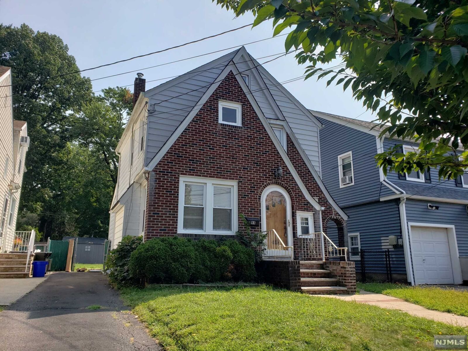 Property Photo:  44 Crescent Terrace  NJ 07109 