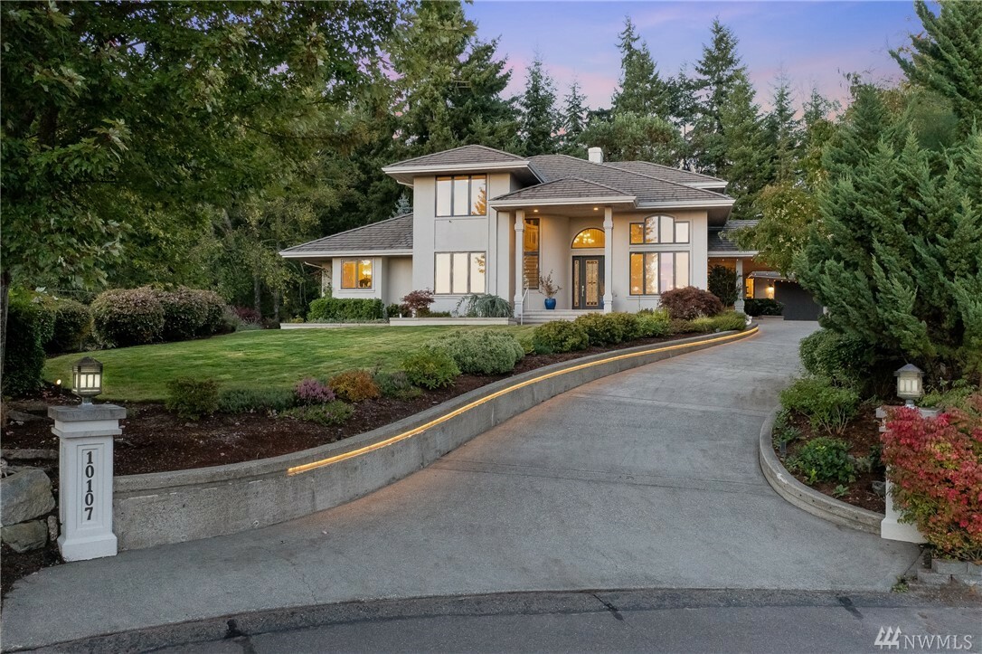 Property Photo: 10107 51st St NW WA 98335