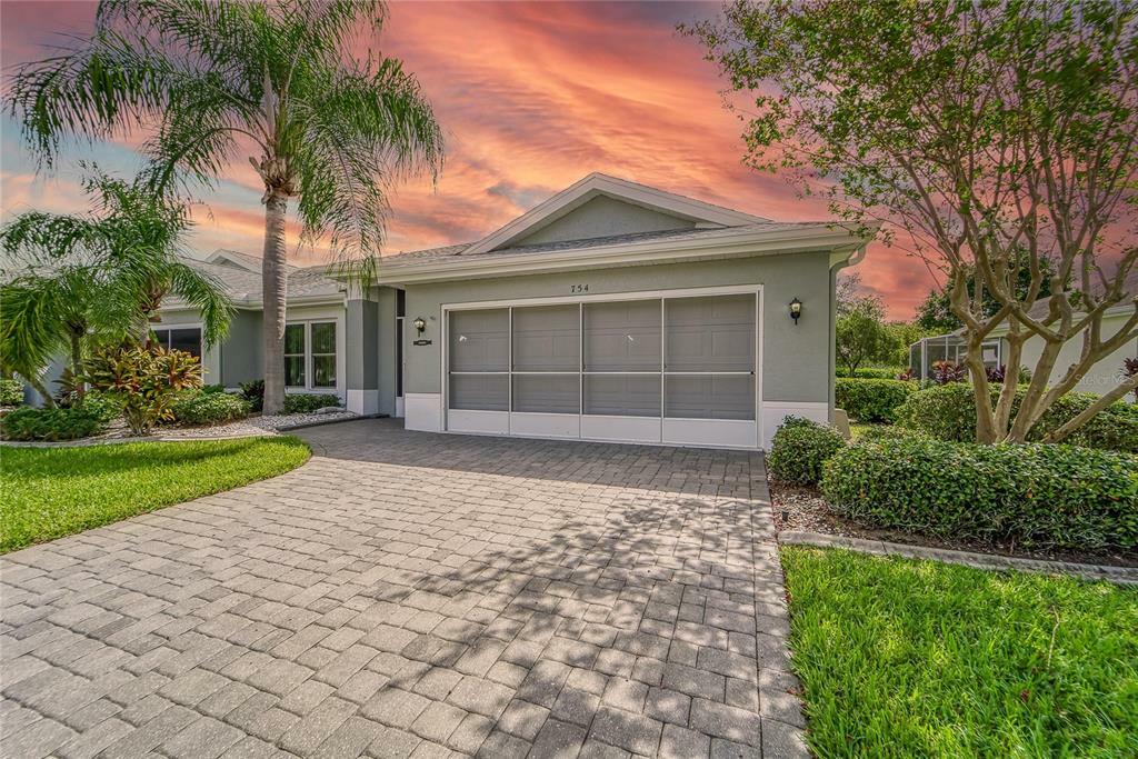 Property Photo:  754 McCallister Avenue 754  FL 33573 