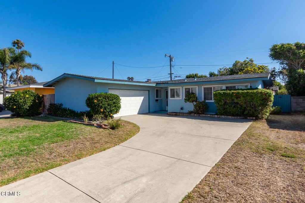 Property Photo:  820 Joyce Drive  CA 93041 