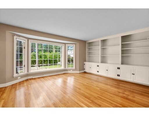 Property Photo:  321 Nichols Street  MA 02062 