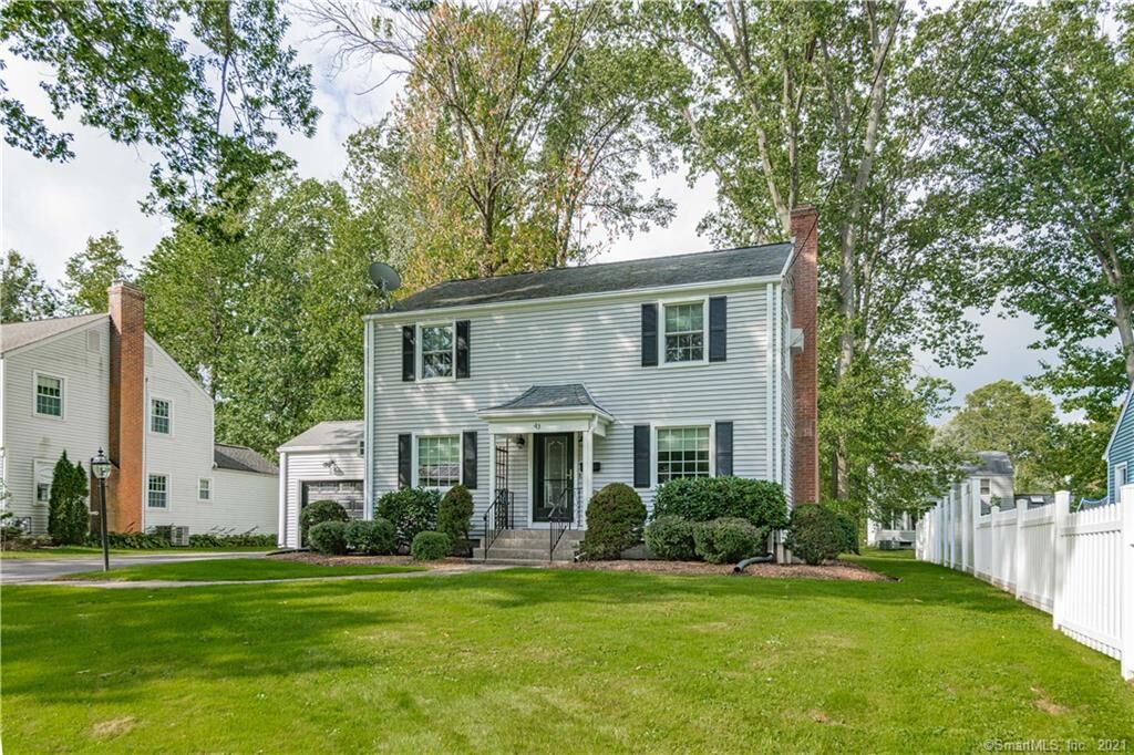 Property Photo:  43 Miamis Road  CT 06117 