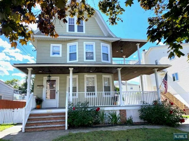 Property Photo:  422 2nd Avenue  NJ 07071 