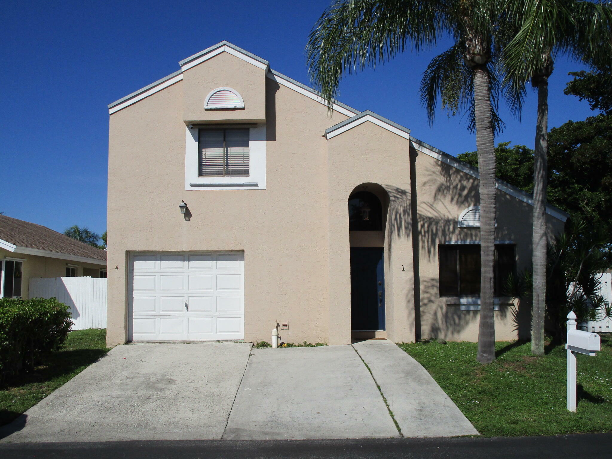 Property Photo:  1 Compton Way  FL 33426 