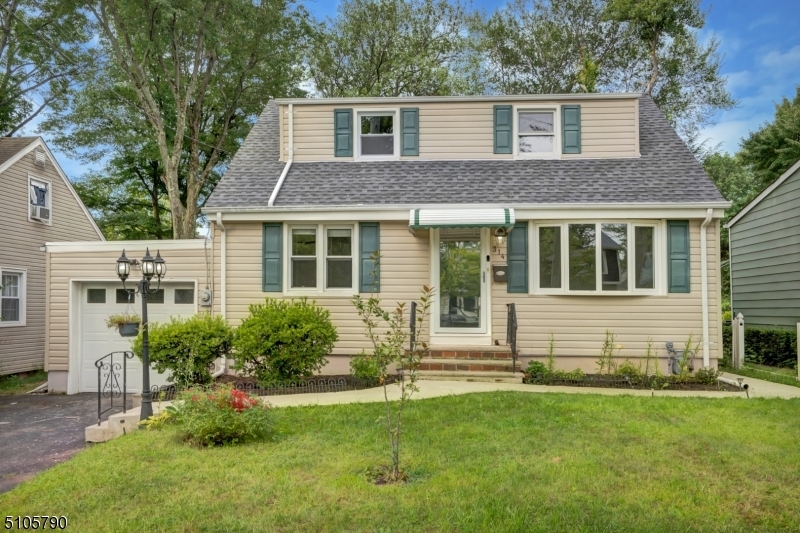 Property Photo:  314 Willow Ave  NJ 07076 