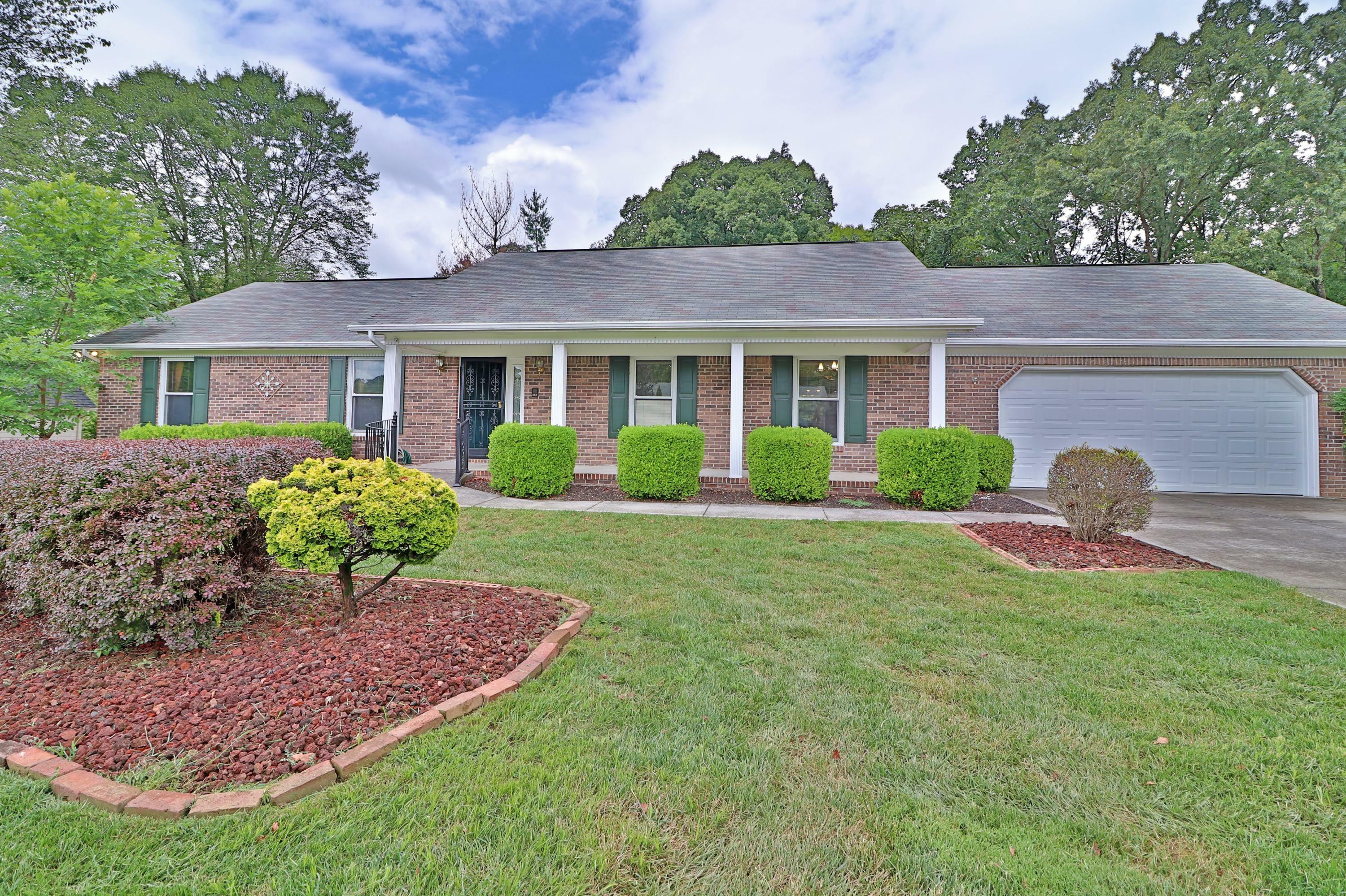 Property Photo:  613 Lark Meadow Drive  TN 37934 