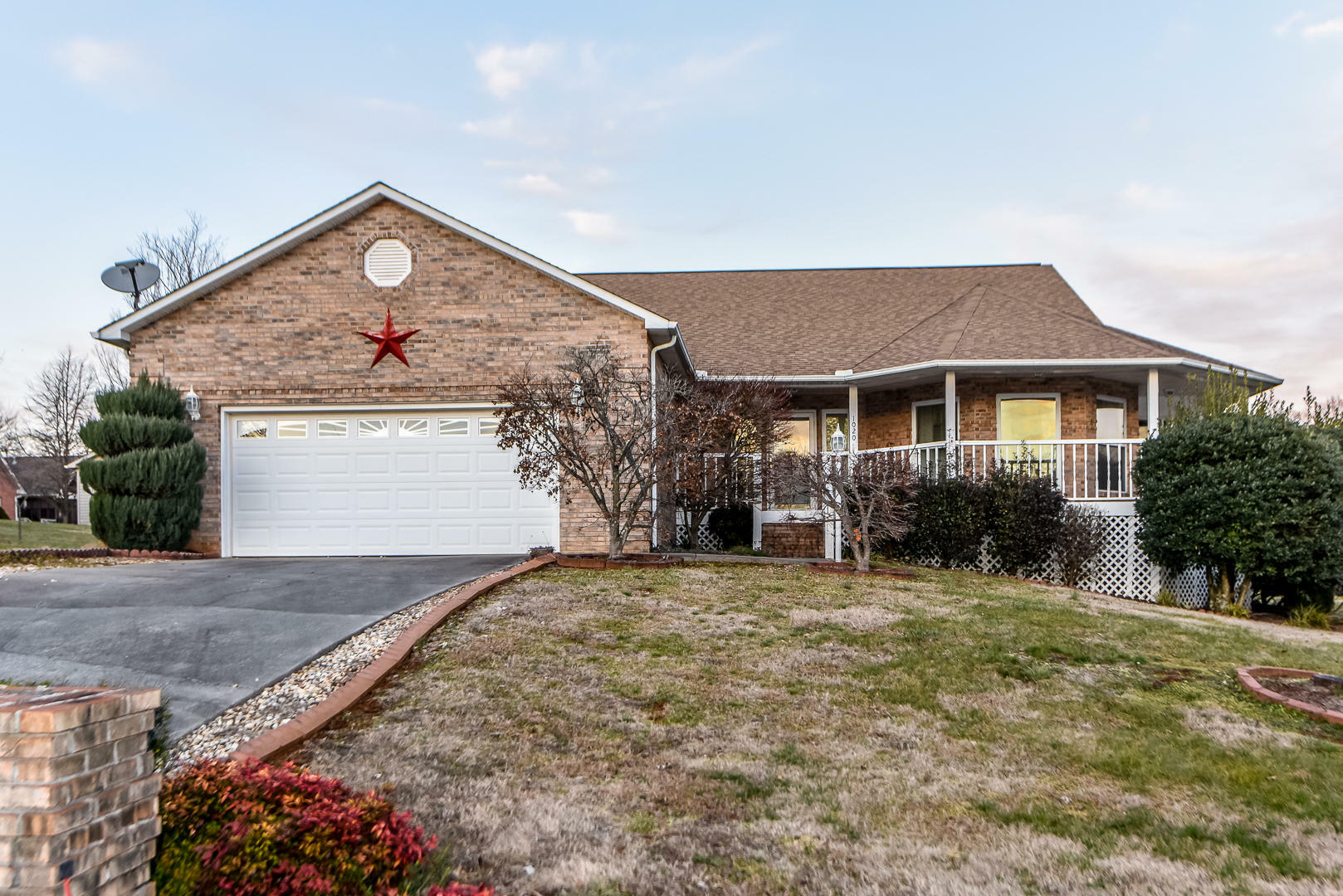 Property Photo:  1020 Summerfield Drive  TN 37801 