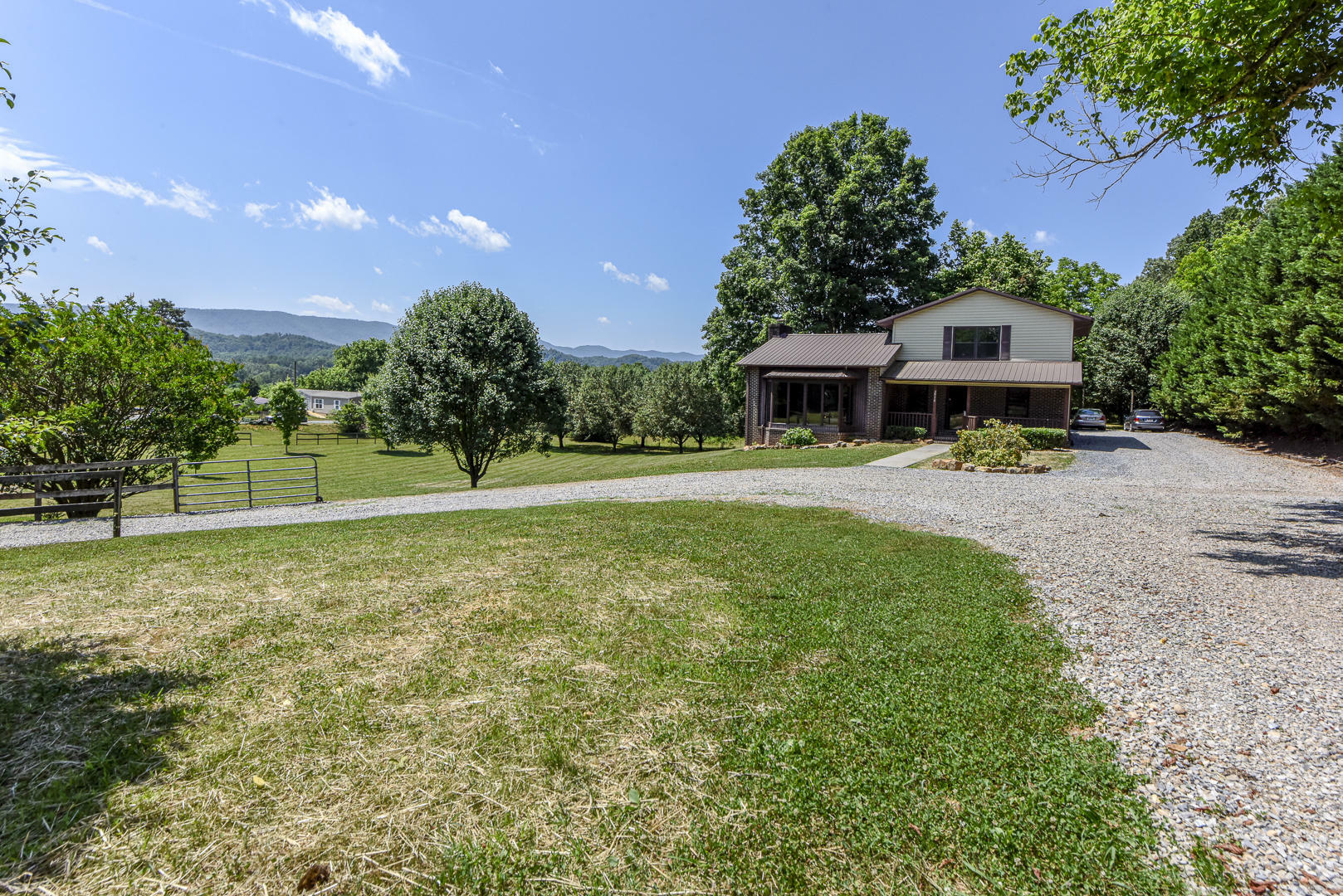 2916 New Blockhouse Rd  Maryville TN 37803 photo