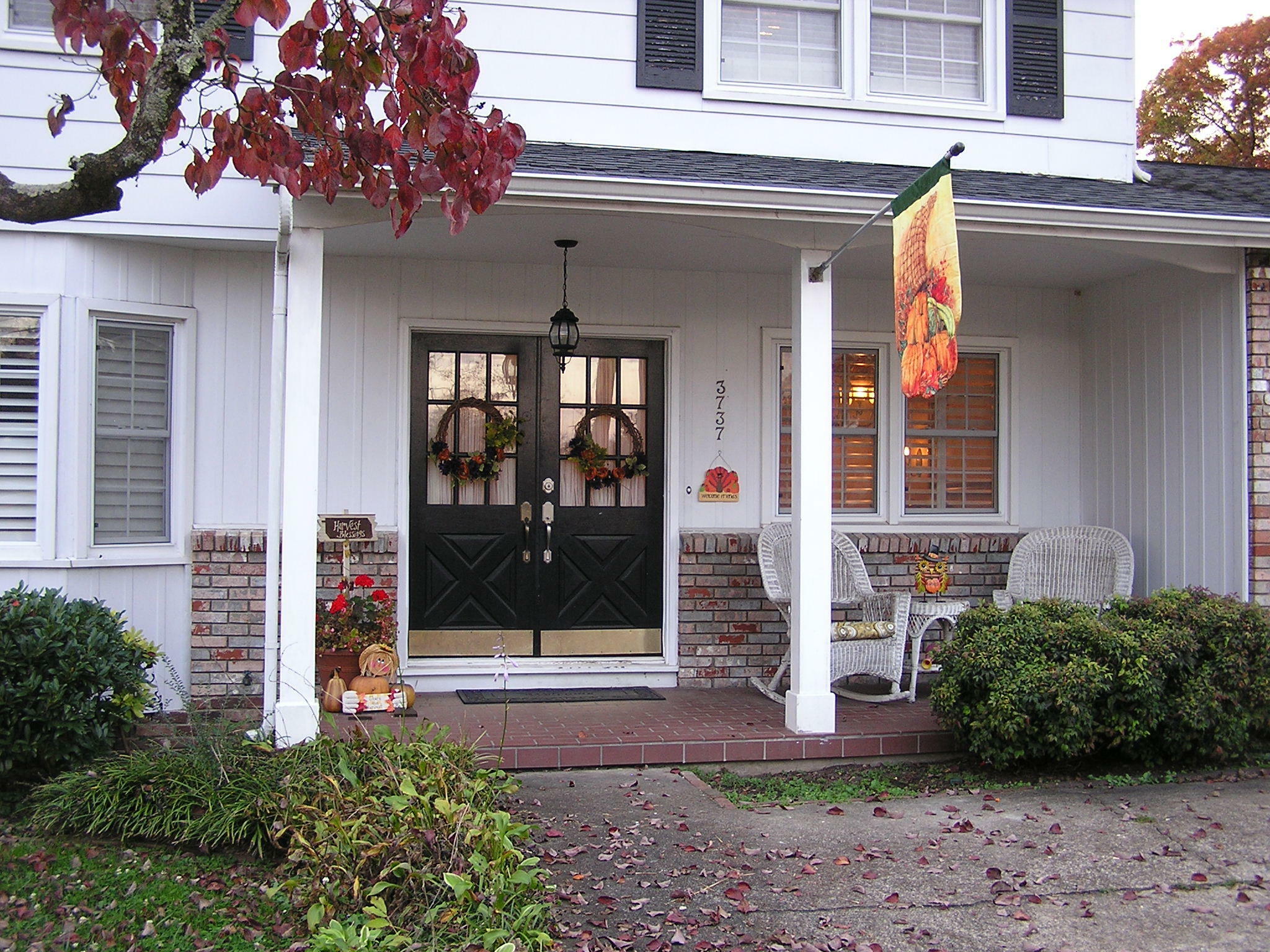Property Photo: 3737 Cherrylog Rd TN 37921