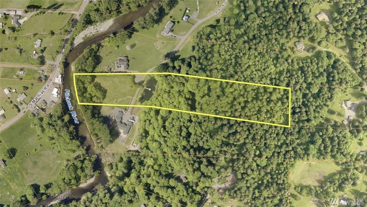 Property Photo:  1418 145th Ave SE  WA 98290 