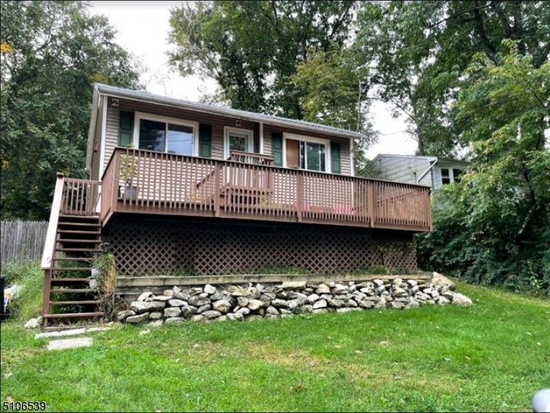 Property Photo: 11 Wake Forest Trl NJ 07843