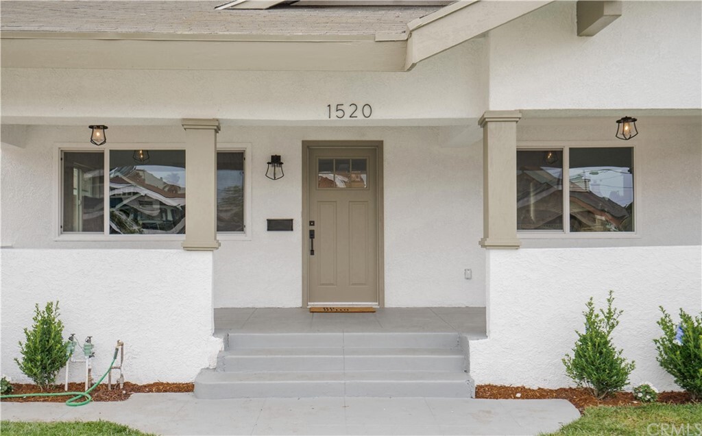 Property Photo: 1520 W 46th Street CA 90062