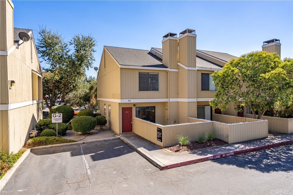 Property Photo:  3750 El Camino Real F3  CA 93422 