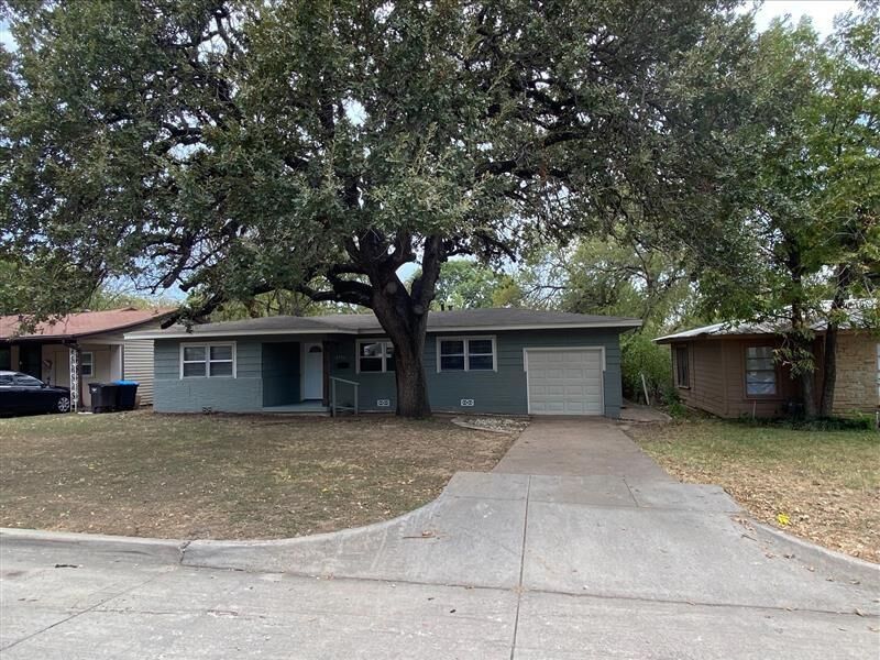 Property Photo: 2312 San Jose Drive TX 76112