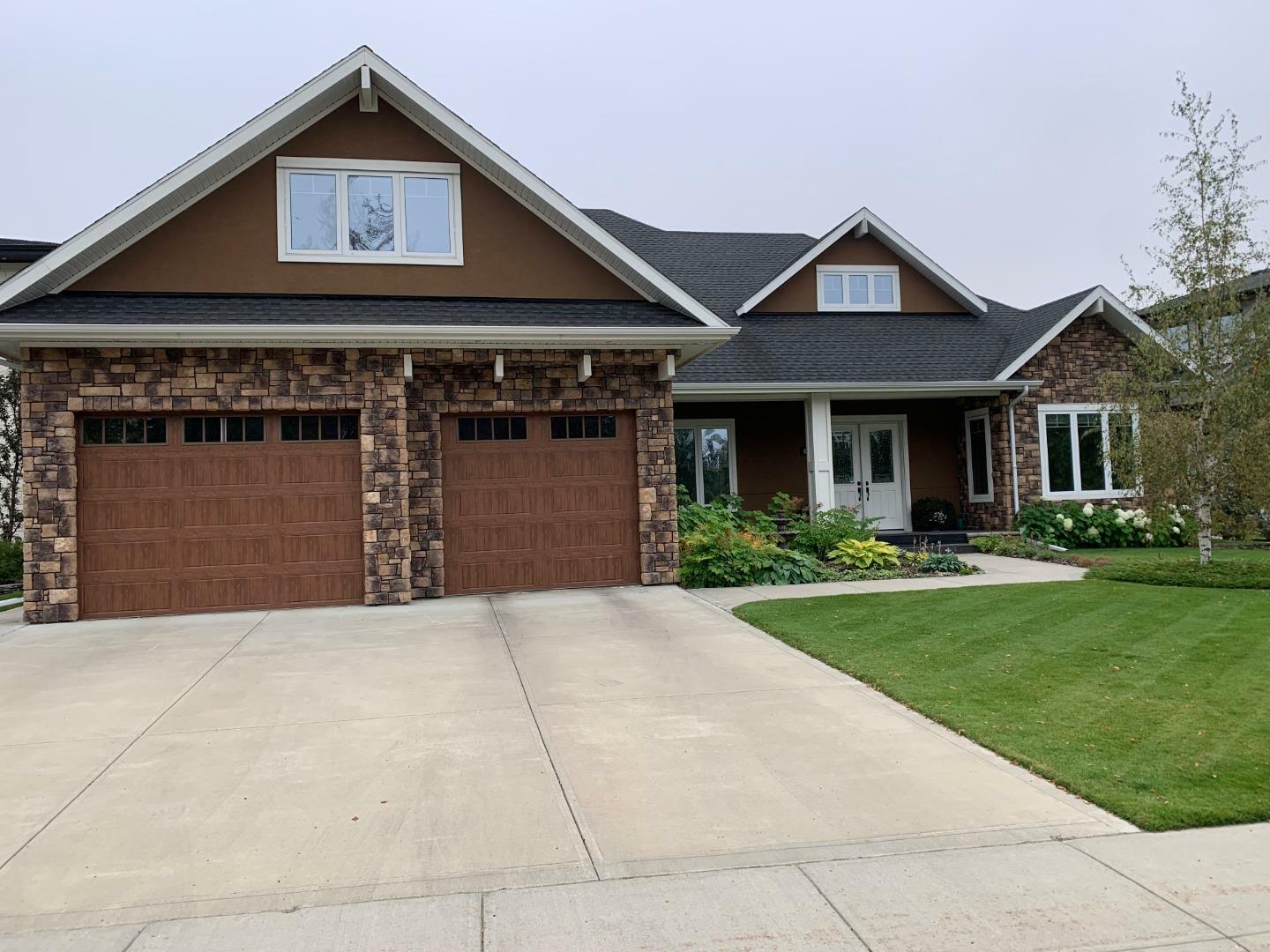 Property Photo: 6289 Cronquist Drive AB T4N 1E2