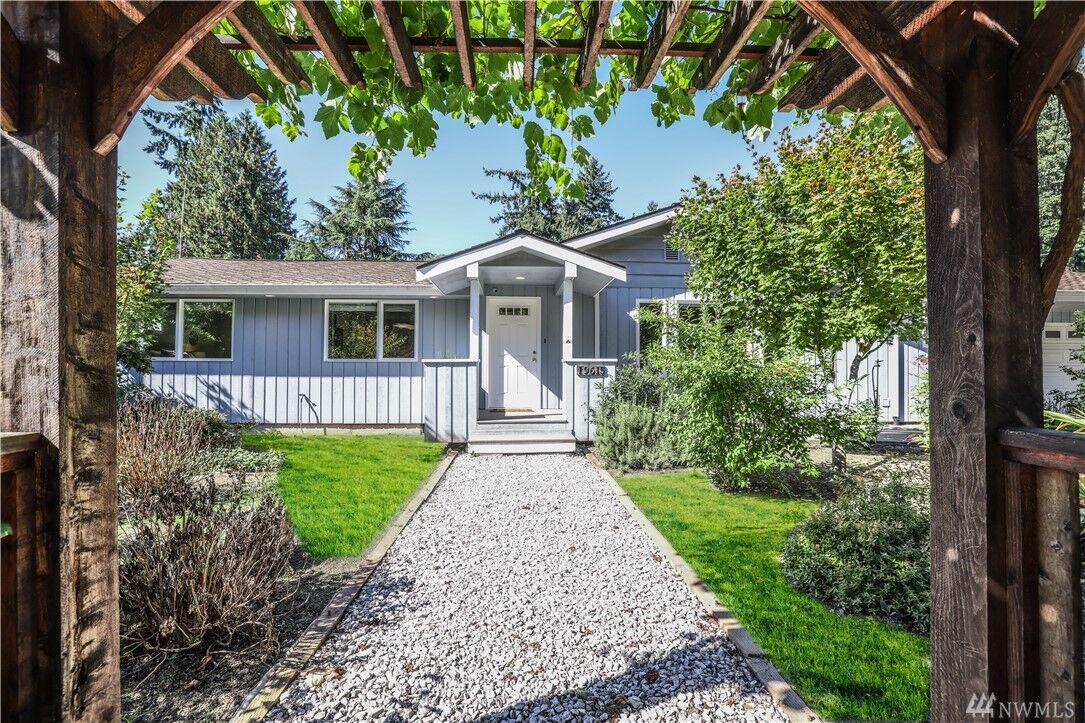 Property Photo: 19615 NE 36th Avenue WA 98155
