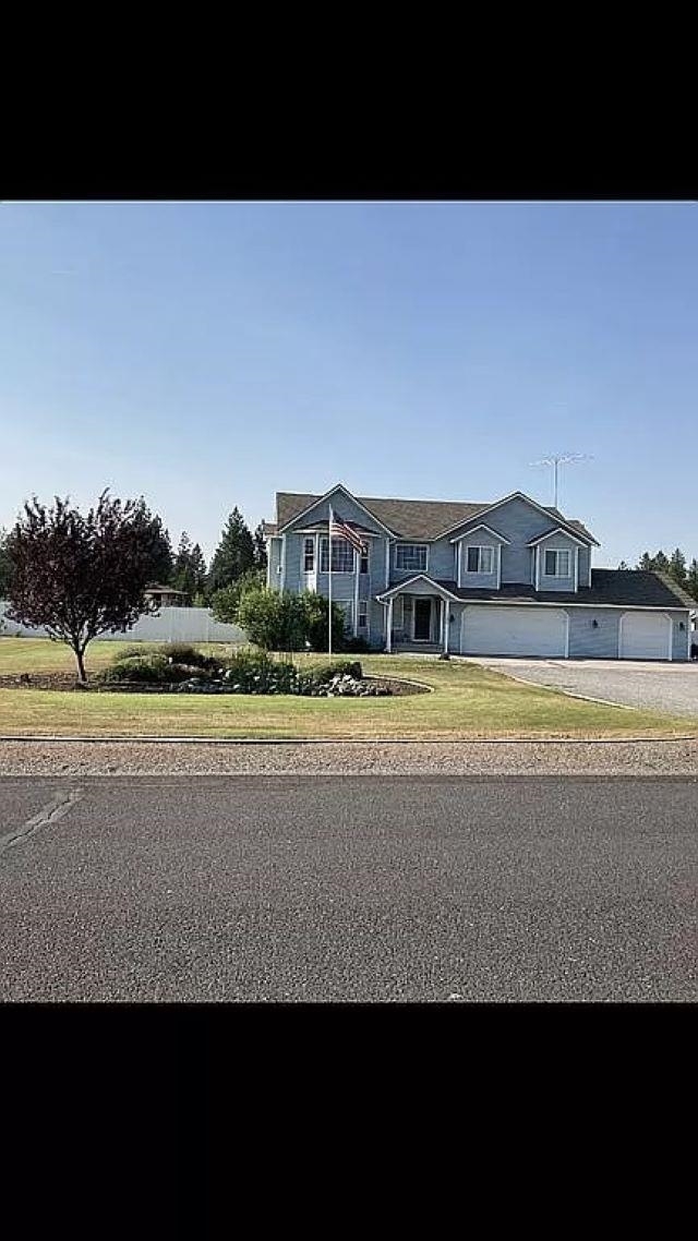 Property Photo: 17699 N Sunnyvale Dr WA 99026