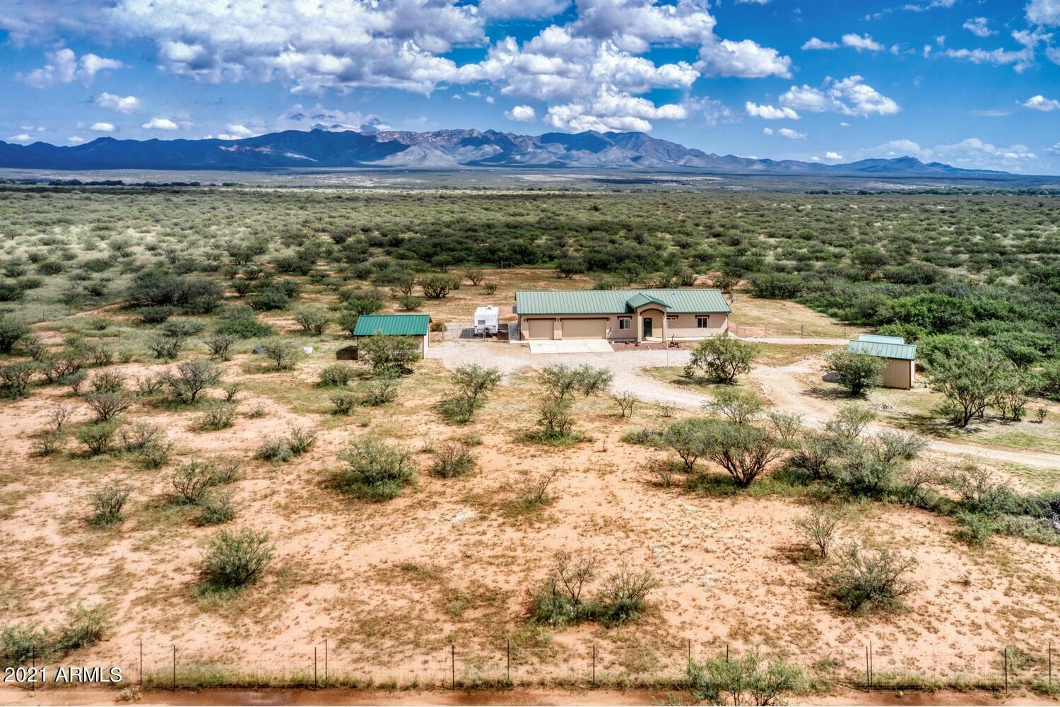 Property Photo: 10153 E Chippewa Street AZ 85615