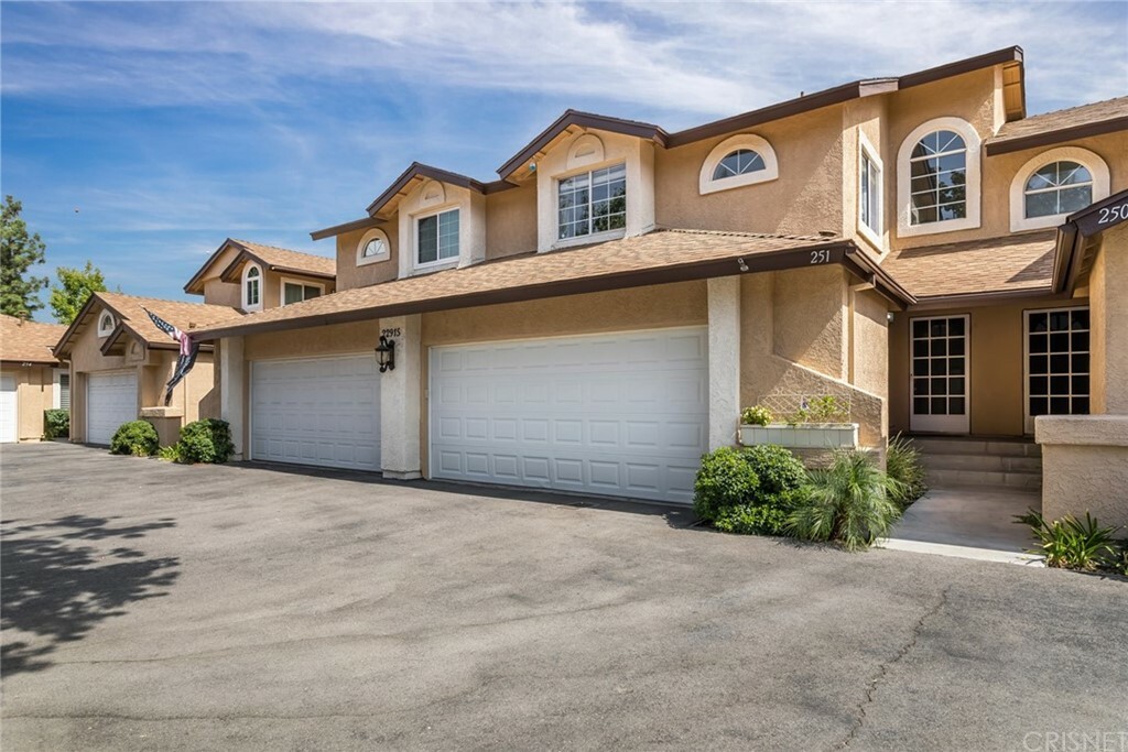 Property Photo:  22915 Banyan Place 251  CA 91390 