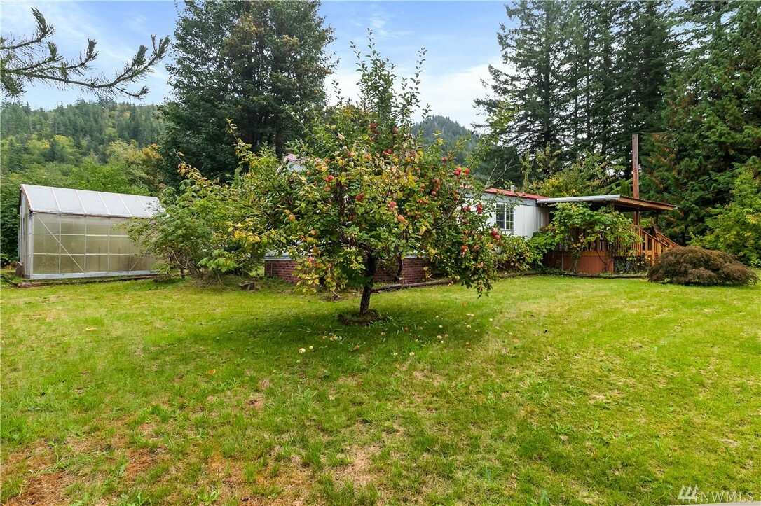 Property Photo:  7942 Oregon Trail  WA 98266 