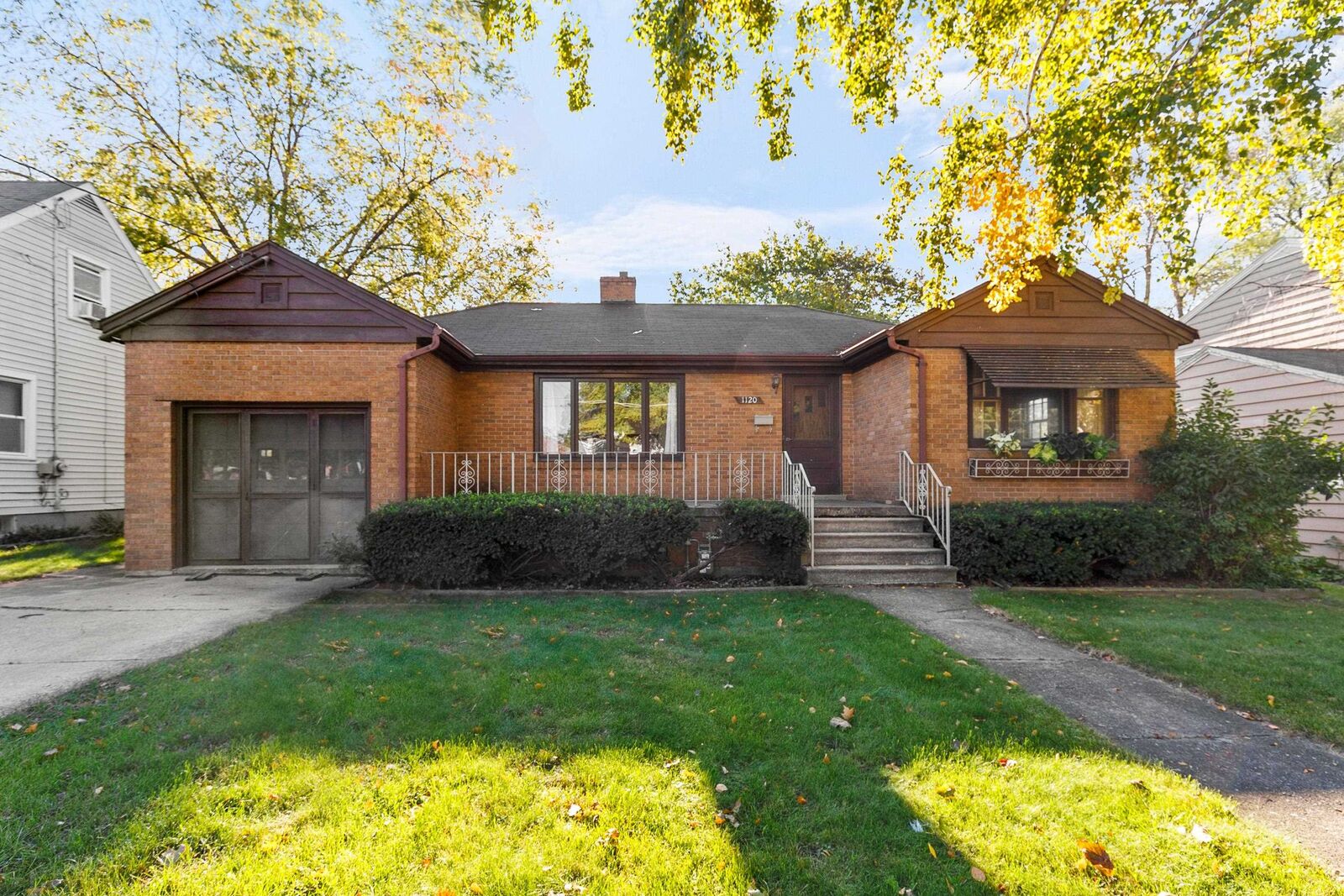 Property Photo:  1120 Lawe Street  WI 54130-1553 