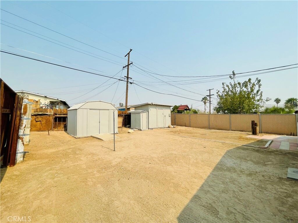 Property Photo:  1017 E Elizabeth Street  CA 92311 