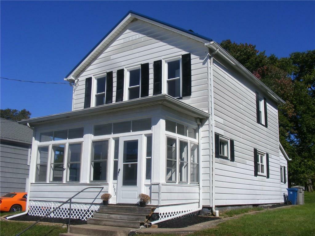 Property Photo:  693 Washington Street  PA 16335 