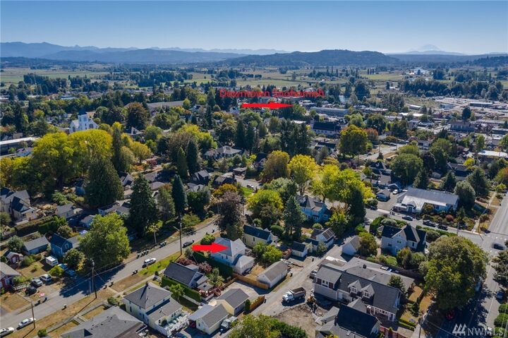 Property Photo: 414 Avenue C WA 98290