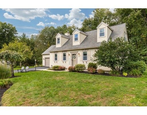 Property Photo:  15 Lilacwood Circle  MA 01832 