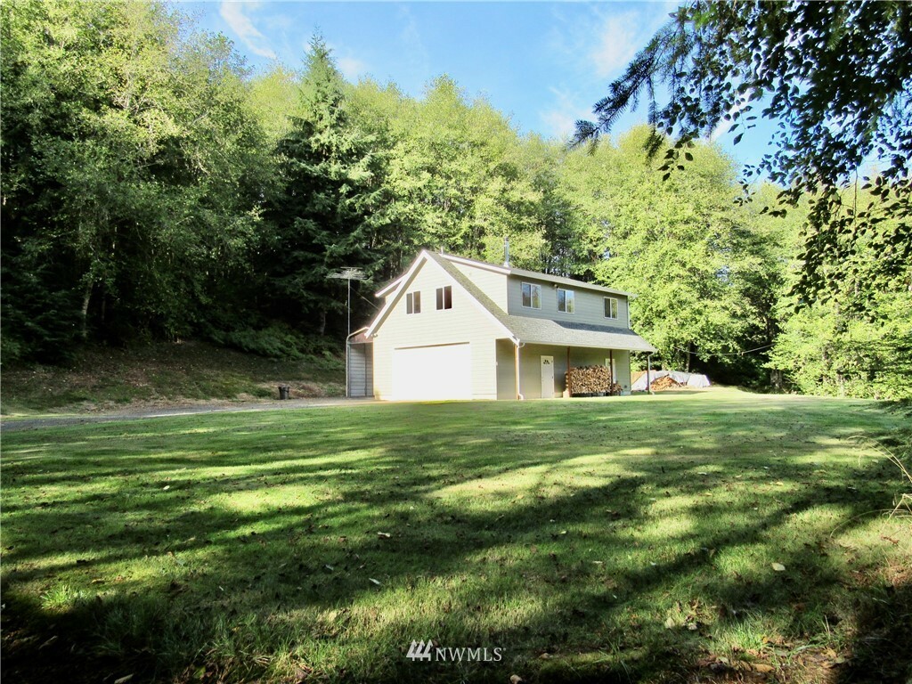 Property Photo: 465 Stella Road WA 98632