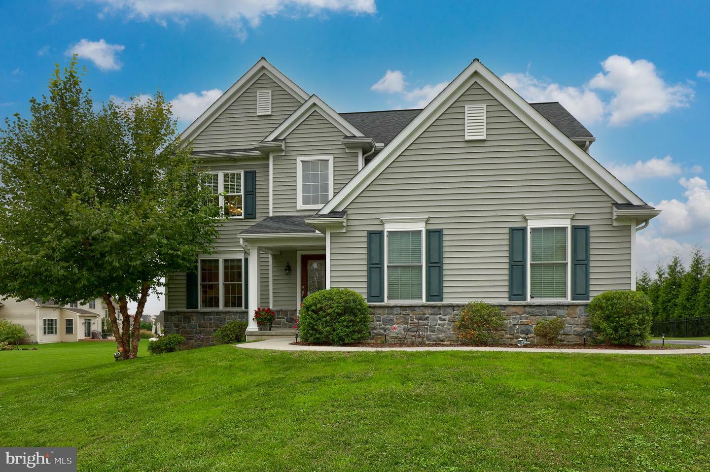 Property Photo: 176 Amsterdam Road PA 17603