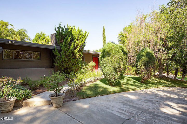Property Photo: 1155 Arden Road CA 91106