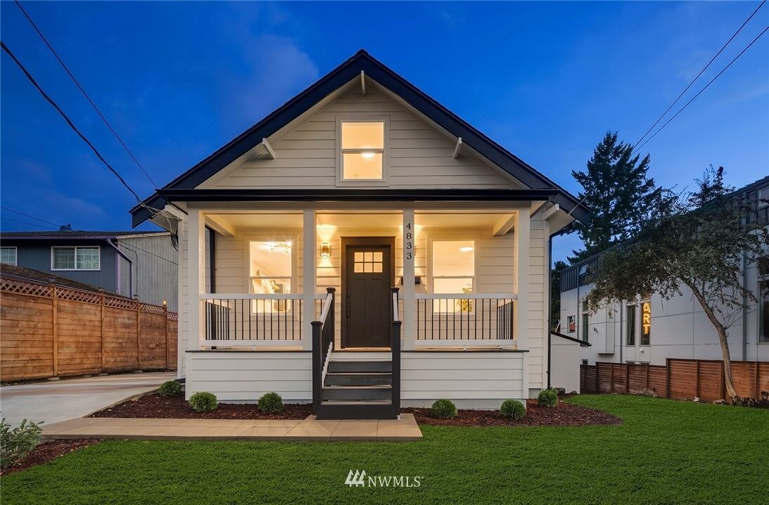 Property Photo:  4833 S Lucile Street  WA 98118 