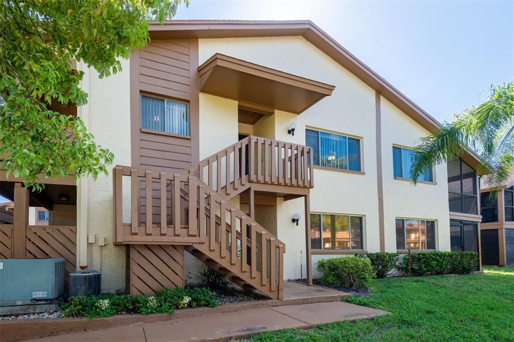 Property Photo:  3864 Lighthouse Way 3864  FL 34652 